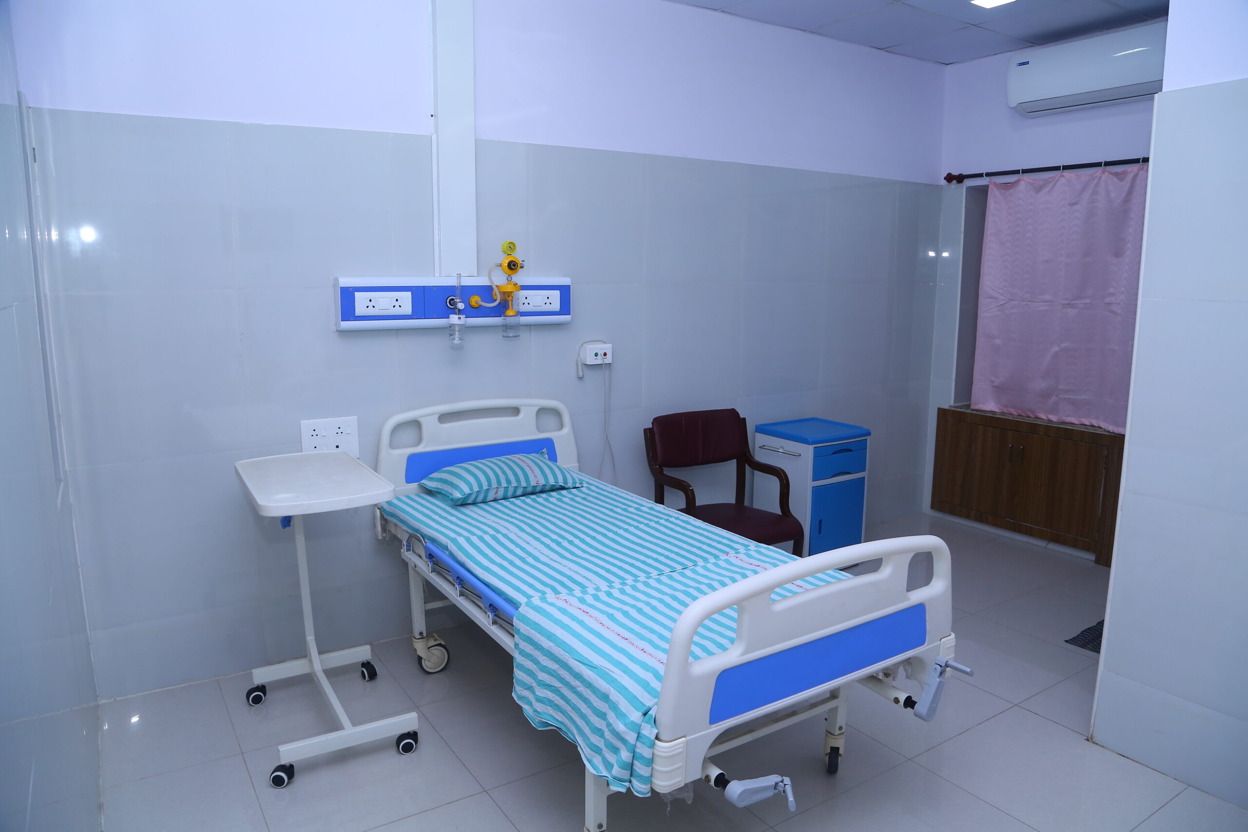 Hospital_room